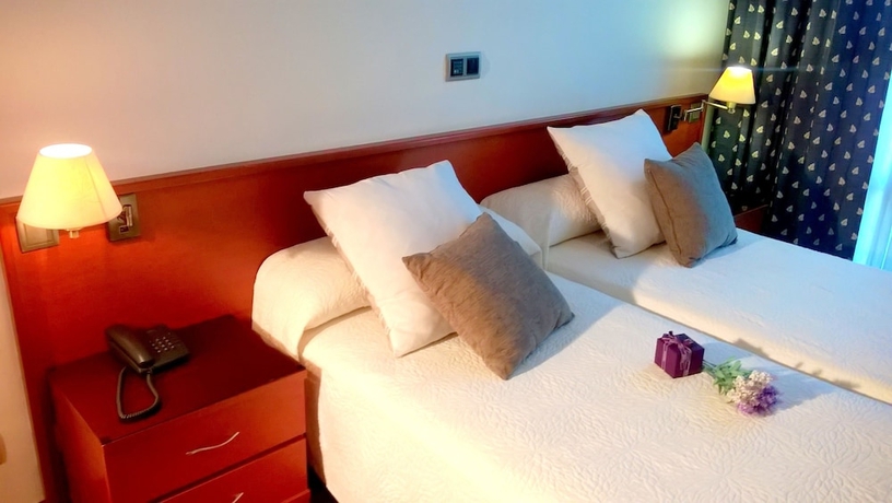 Imagen de la habitación del Hotel Nueva Plaza. Foto 7