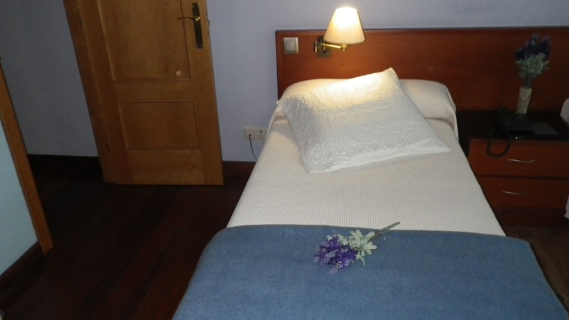 Imagen de la habitación del Hotel Nueva Plaza. Foto 9