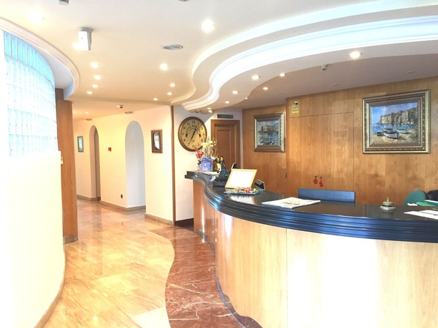 Imagen de los interiores del Hotel Nueva Plaza. Foto 18