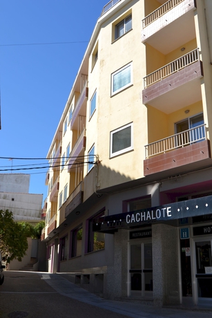 Imagen general del Hotel Nuevo Cachalote. Foto 4