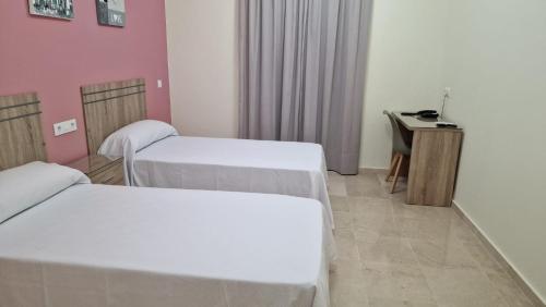 Imagen de la habitación del Hotel Nuevo Espartinas. Foto 9