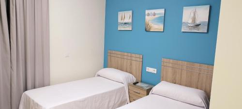 Imagen de la habitación del Hotel Nuevo Espartinas. Foto 13