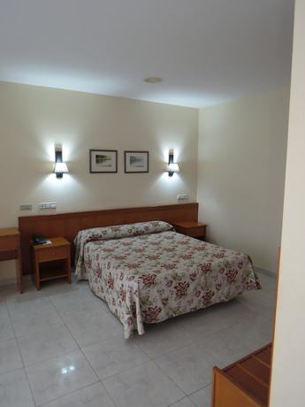 Imagen de la habitación del Hotel Nuevo Lanzada. Foto 5