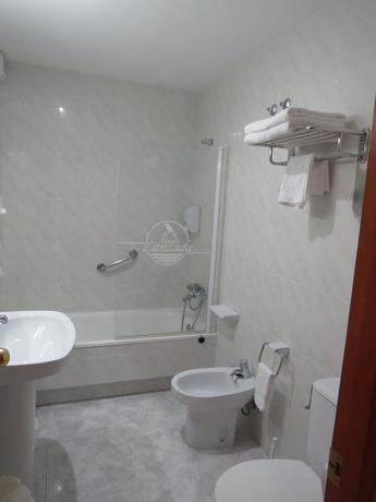 Imagen de la habitación del Hotel Nuevo Lanzada. Foto 6