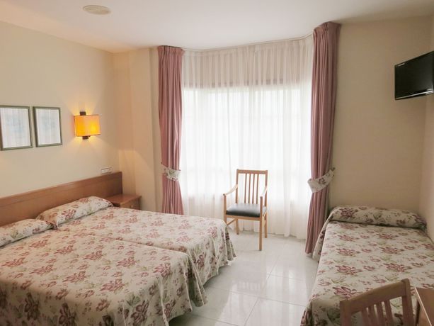 Imagen de la habitación del Hotel Nuevo Lanzada. Foto 15