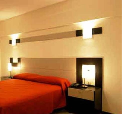 Imagen de la habitación del Hotel Nuevo Mundo. Foto 5