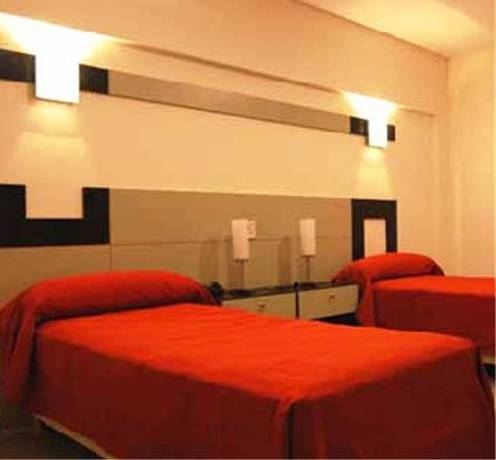 Imagen de la habitación del Hotel Nuevo Mundo. Foto 8