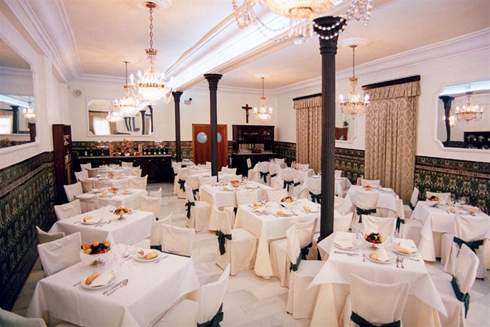 Imagen del bar/restaurante del Hotel Nuevo Palas. Foto 3