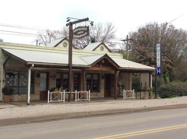 Imagen general del Hotel Nuevo Parador. Foto 1