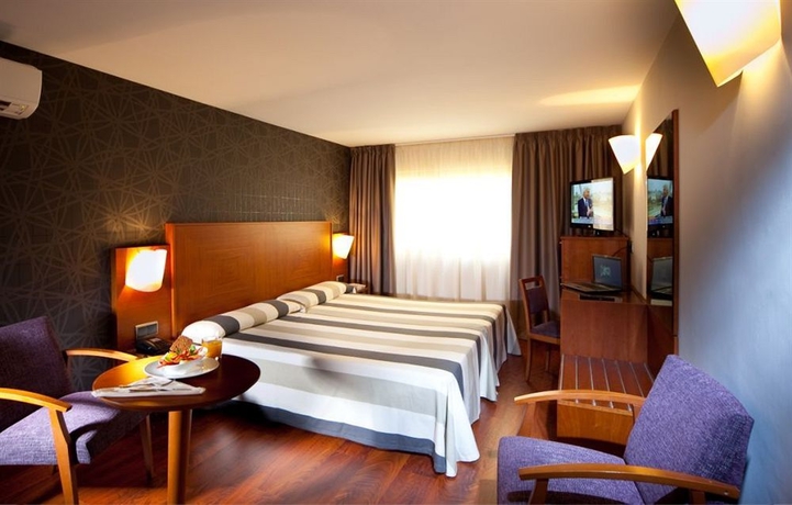 Imagen de la habitación del Hotel Nuevo Torreluz. Foto 7