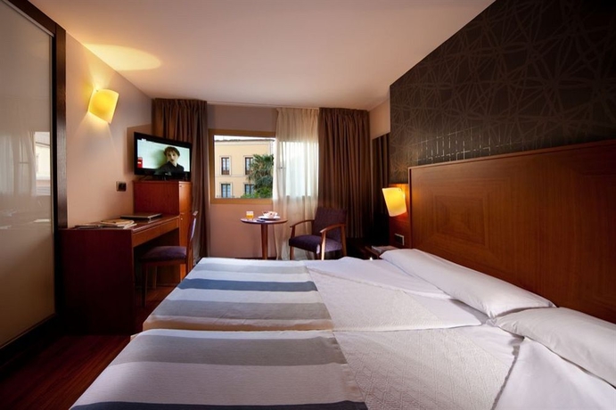 Imagen de la habitación del Hotel Nuevo Torreluz. Foto 8