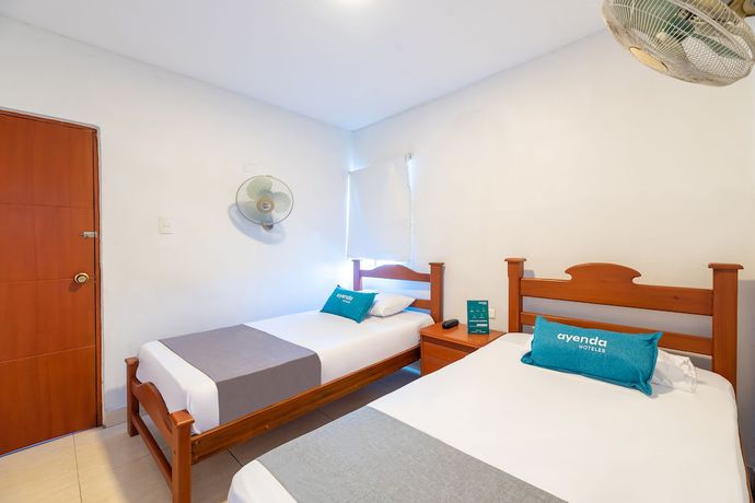 Imagen de la habitación del Hotel Nuevo Yalu. Foto 8