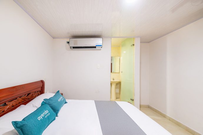 Imagen de la habitación del Hotel Nuevo Yalu. Foto 18