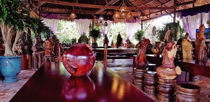 Imagen de los interiores del Hotel Nui Cam Resort. Foto 9