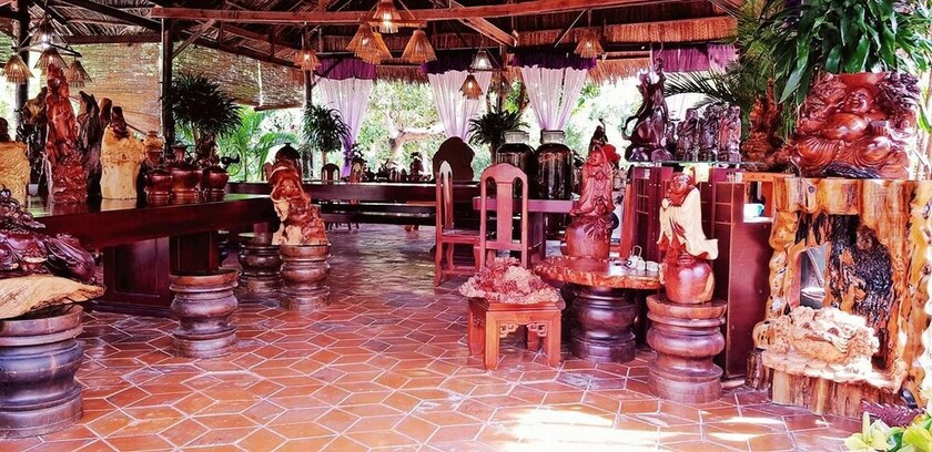 Imagen de los interiores del Hotel Nui Cam Resort. Foto 10