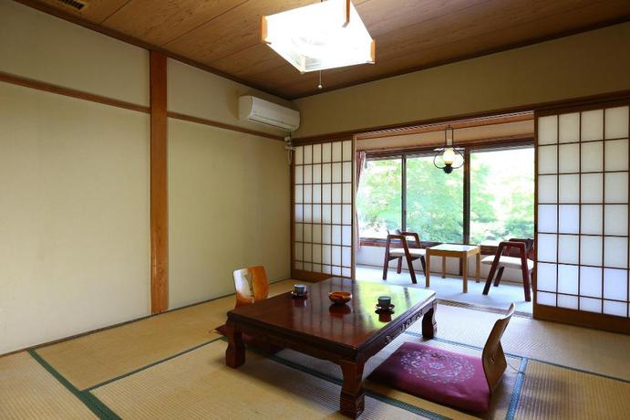 Imagen de la habitación del Hotel Nukumori-no-Yado Komanoyu. Foto 17