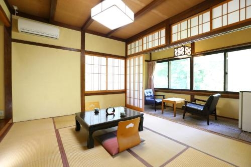 Imagen general del Hotel Nukumorino-yado Komanoyu. Foto 4