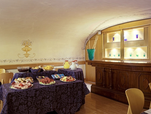 Imagen del bar/restaurante del Hotel Numa Rome Barberini. Foto 2