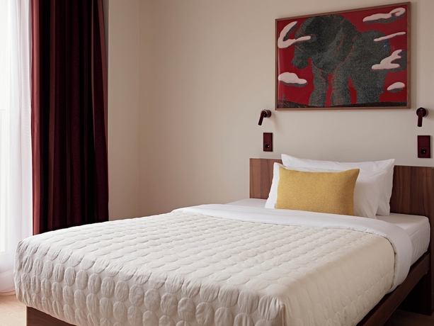 Imagen de la habitación del Hotel Numa Valencia Sant Agust&iacute;. Foto 4