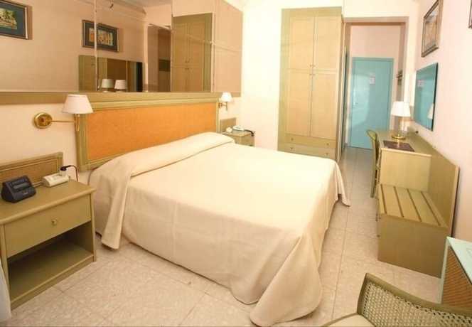 Imagen de la habitación del Hotel Numana Palace. Foto 7
