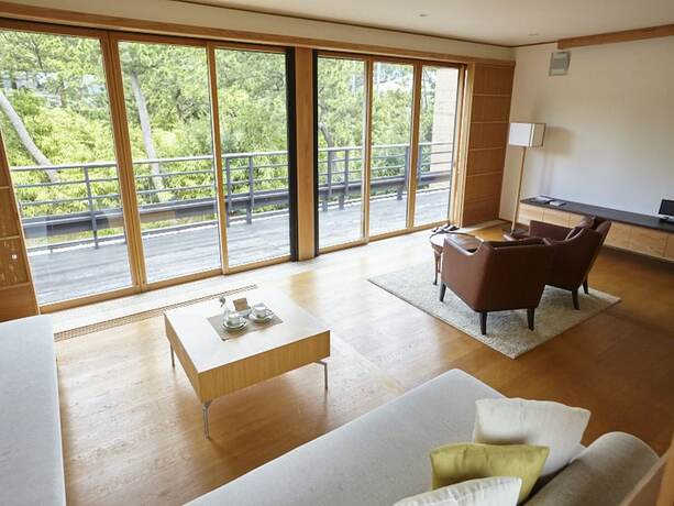 Imagen de la habitación del Hotel Numazu Club. Foto 15
