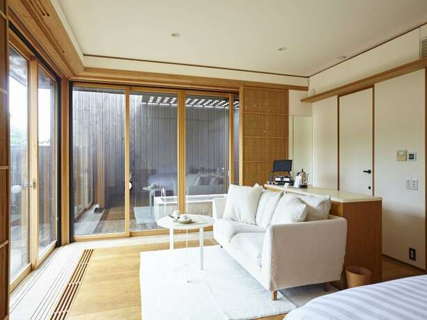 Imagen de la habitación del Hotel Numazu Club. Foto 21