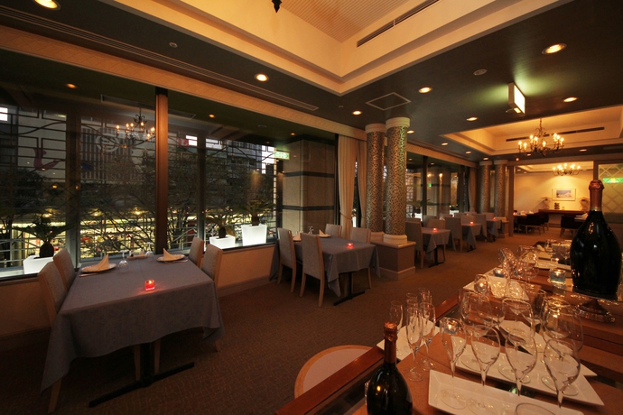 Imagen del bar/restaurante del Hotel Numazu Riverside. Foto 6