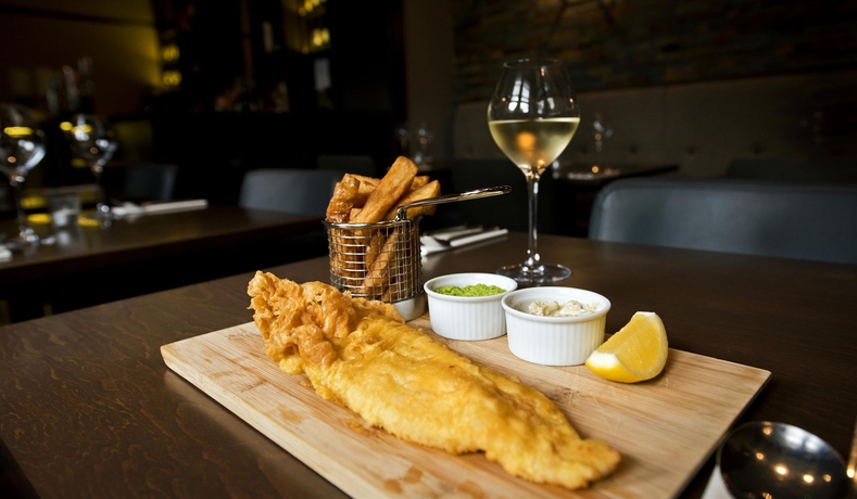 Imagen del bar/restaurante del Hotel Number 10. Foto 3