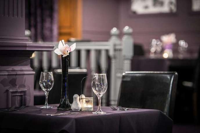 Imagen del bar/restaurante del Hotel Number 44 and Bar. Foto 4