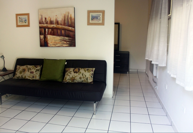 Imagen de la habitación del Hotel Numero Uno Beach Apartments. Foto 11