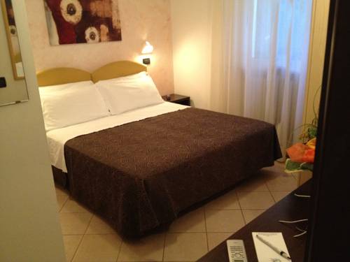 Imagen de la habitación del Hotel Numi & Medusa. Foto 3