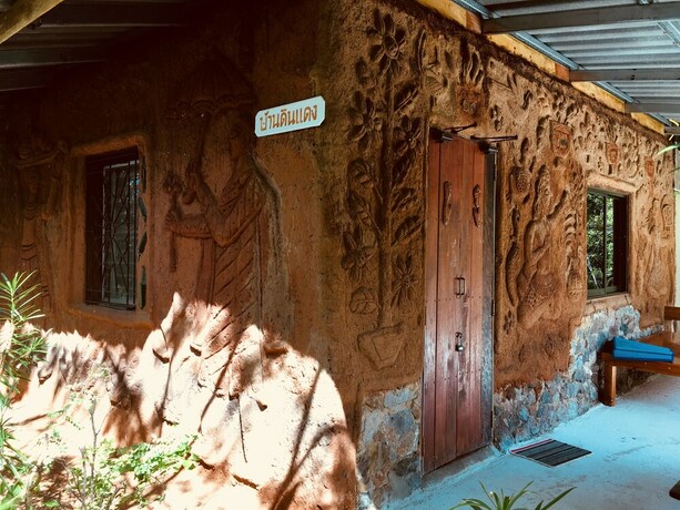 Imagen de la habitación del Hotel Numpubaandin Homestay. Foto 18