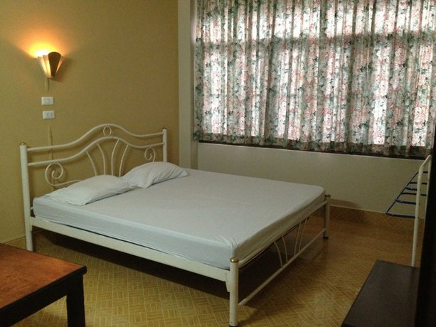 Imagen de la habitación del Hotel Numsin. Foto 15