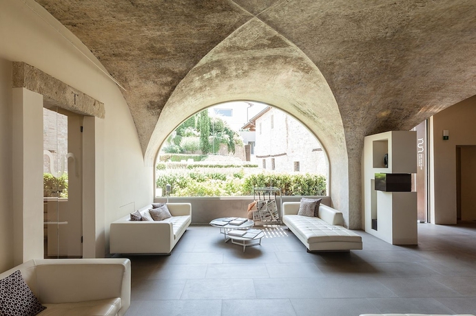 Imagen de los interiores del Hotel Nun Assisi Relais Spa Museum. Foto 18