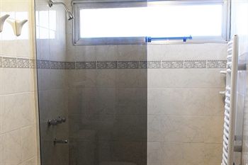 Imagen de la habitación del Hotel Nuna Ayni Departamentos. Foto 10