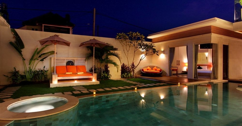 Imagen de la piscina del Hotel Nunia Boutique Villas. Foto 9