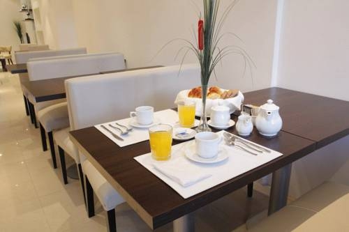 Imagen general del Hotel Nu&ntilde;ez Suites. Foto 17