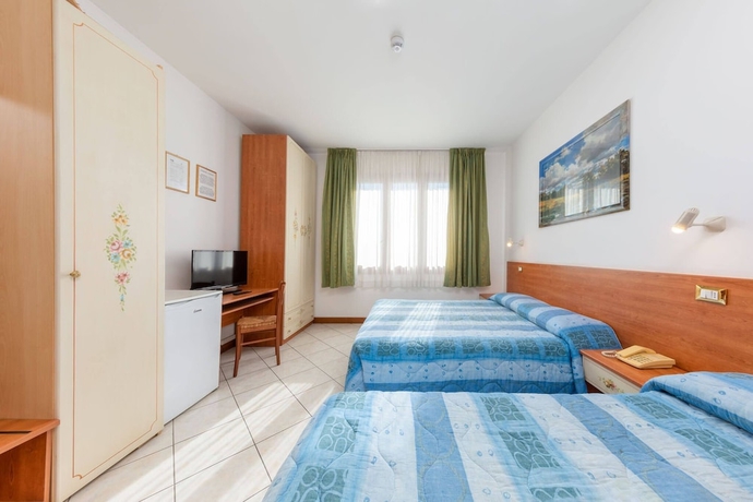 Imagen de la habitación del Hotel Nuova Aurora Venice. Foto 3