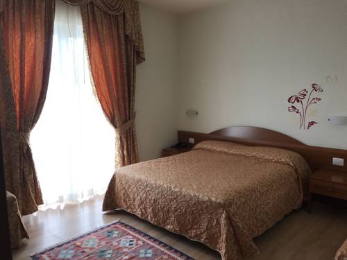 Imagen de la habitación del Hotel Nuova Barcaccia. Foto 5