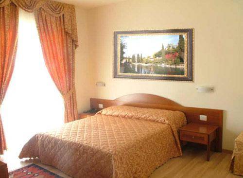 Imagen de la habitación del Hotel Nuova Barcaccia. Foto 11