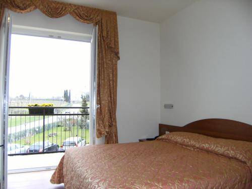 Imagen de la habitación del Hotel Nuova Barcaccia. Foto 12