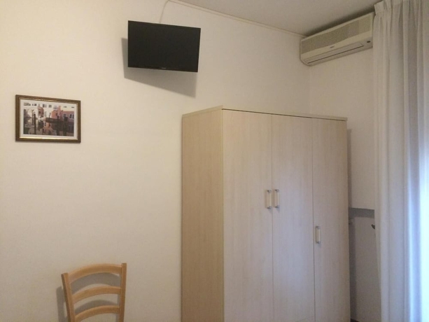 Imagen de la habitación del Hotel Nuova Doel. Foto 7