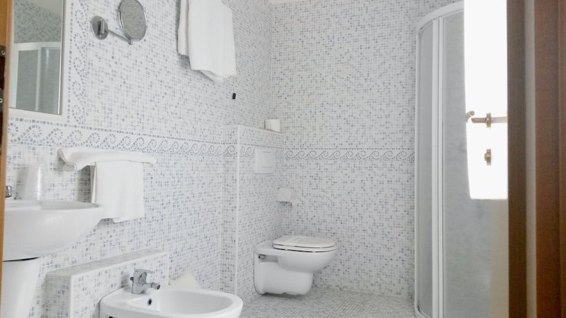 Imagen de la habitación del Hotel Nuova Flavia. Foto 11