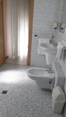 Imagen de la habitación del Hotel Nuova Flavia. Foto 13