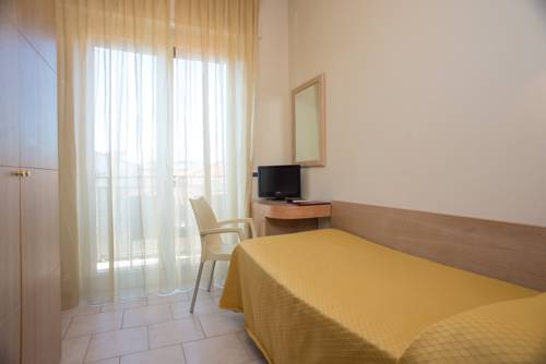 Imagen de la habitación del Hotel Nuova Sabrina. Foto 16