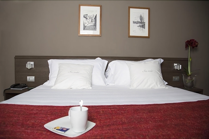 Imagen de la habitación del Hotel Nuovo Albergo Italia. Foto 14