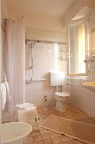 Imagen de la habitación del Hotel Nuovo Bristol. Foto 14