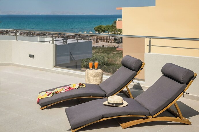 Imagen general del Hotel Nuovo Crete by Sea. Foto 1