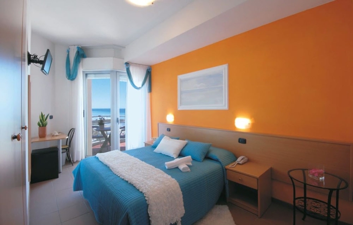 Imagen de la habitación del Hotel Nuovo Diana. Foto 3