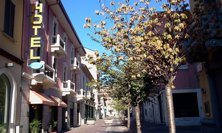 Imagen de los exteriores del Hotel Nuovo Rondò. Foto 4